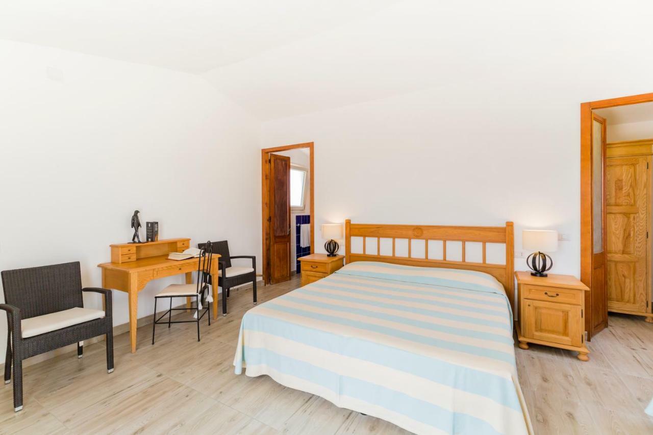 Villa Brigida Carloforte  Exteriör bild